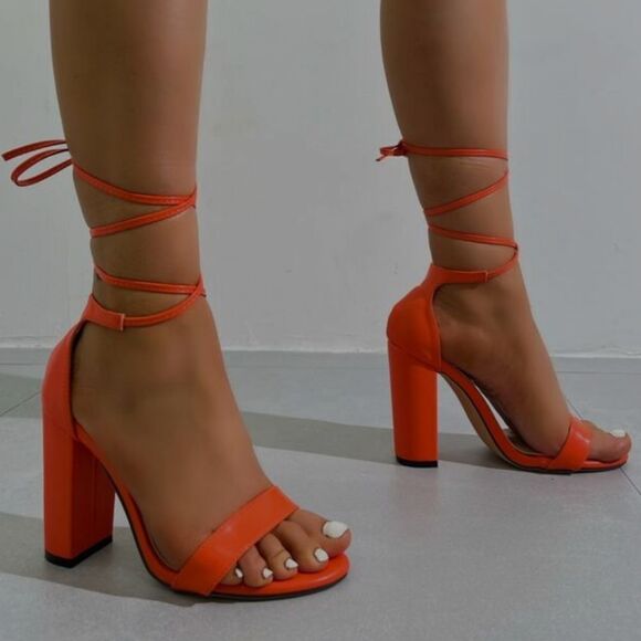BRAND NEW CHARLES ALBERT BLOCK-HEEL LACE UP WOMEN'S SANDAL - Picture 1 of 16